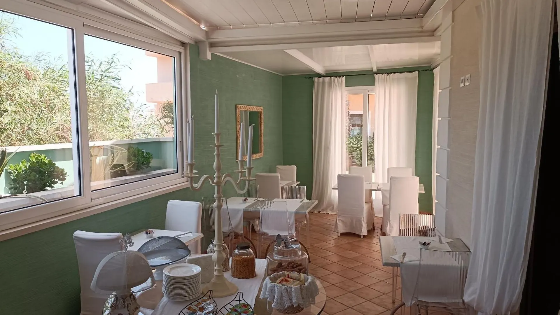 Hotel Sirio Lampedusa 3*,  Italy